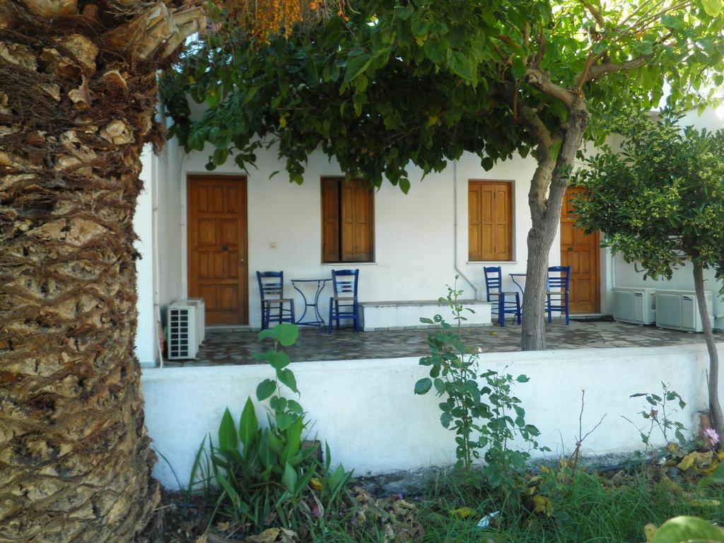 Mavrikou Helen Apartments Skyros Bilik gambar